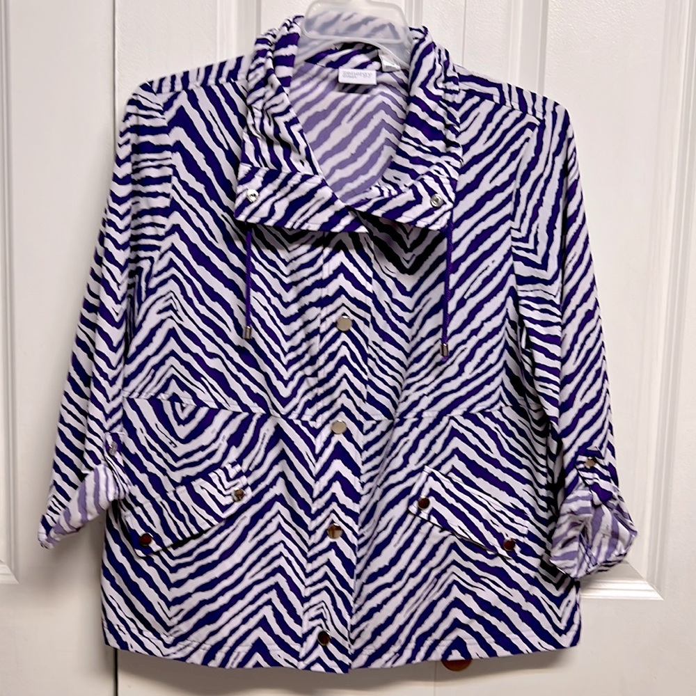 Zenergy By Chico’s White Purple Zebra Print Stretch Light Jacket Size 2 / L